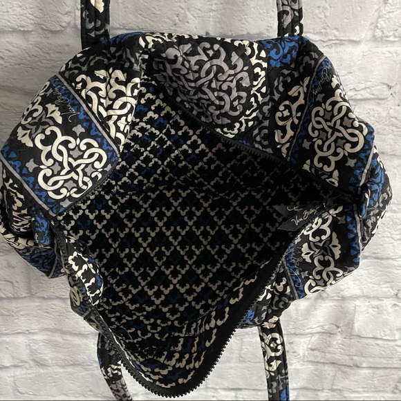 PREOWNED VERA BRADLEY BLUE BLACK ZIP TOP DUFFLE BAG TRAVEL TOTE - Picture 3 of 8